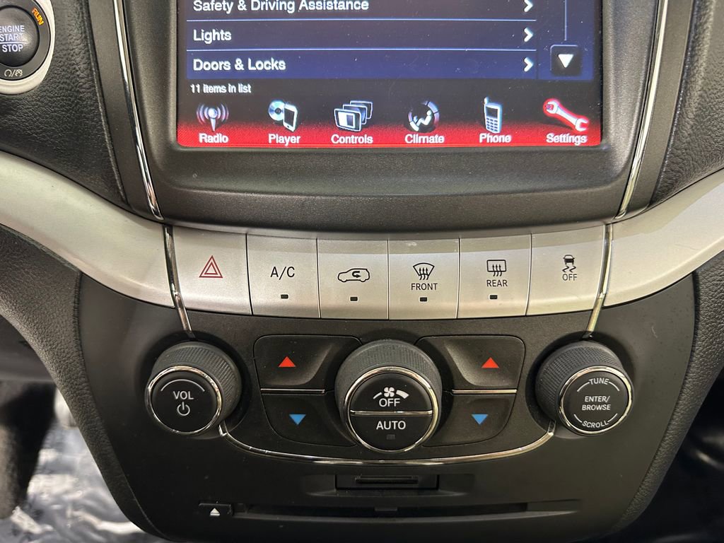 Used 2018 Dodge Journey SXT w/ Safe & Sound Group FWD image 27