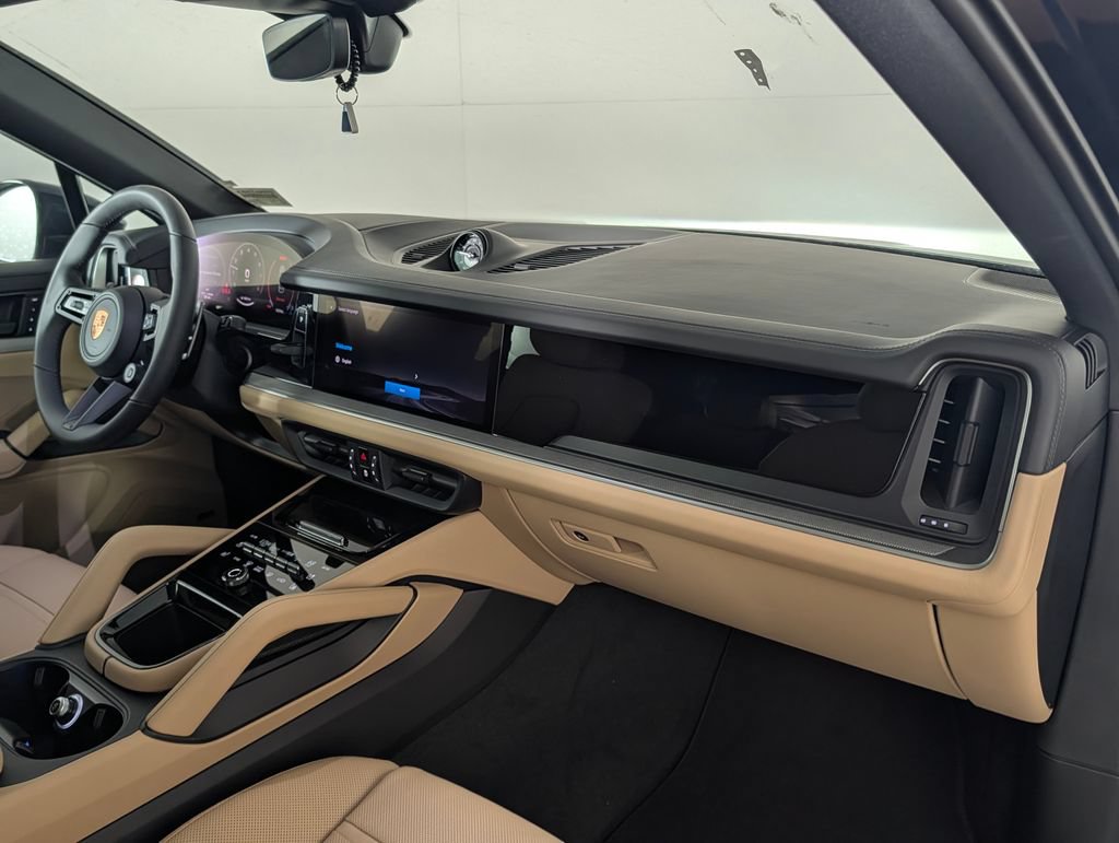 New 2026 Porsche Cayenne Coupe AWD/4WD image 20