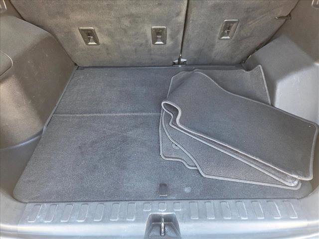 Used 2024 GMC Terrain SLT AWD/4WD image 6