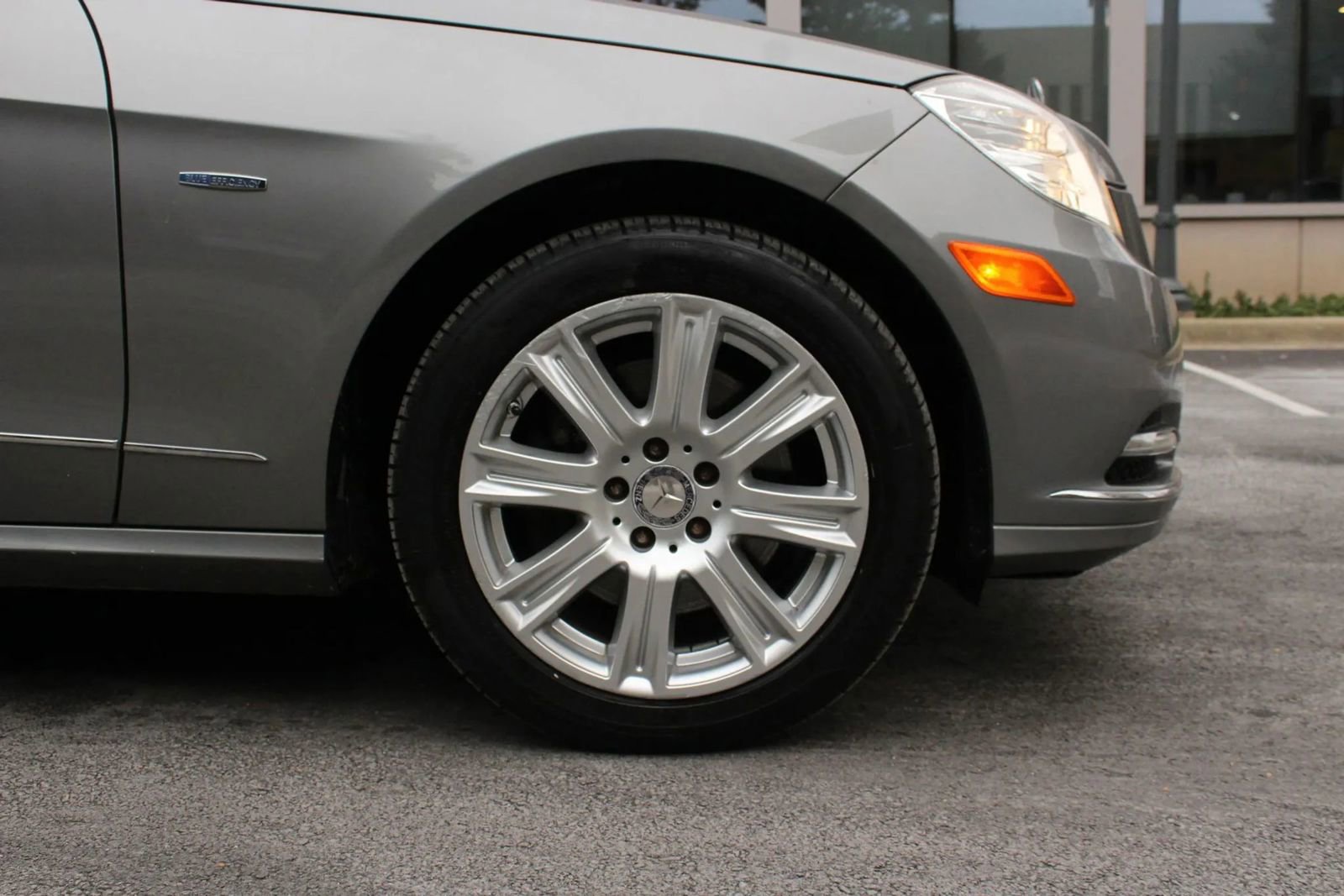 Used 2012 Mercedes-Benz E 350 4MATIC Sedan image 4