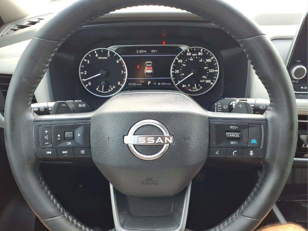 Certified 2025 Nissan Rogue SV AWD/4WD image 15