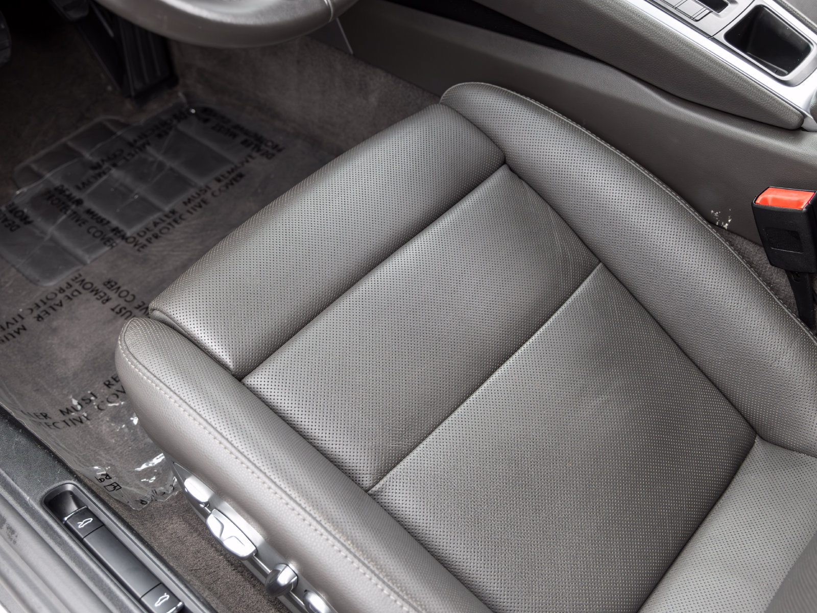 Certified 2017 Porsche 718 Boxster RWD image 37