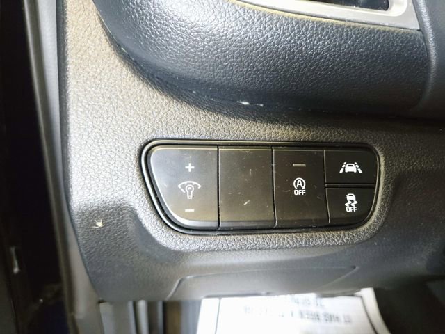 Used 2023 Kia Seltos SX image 29