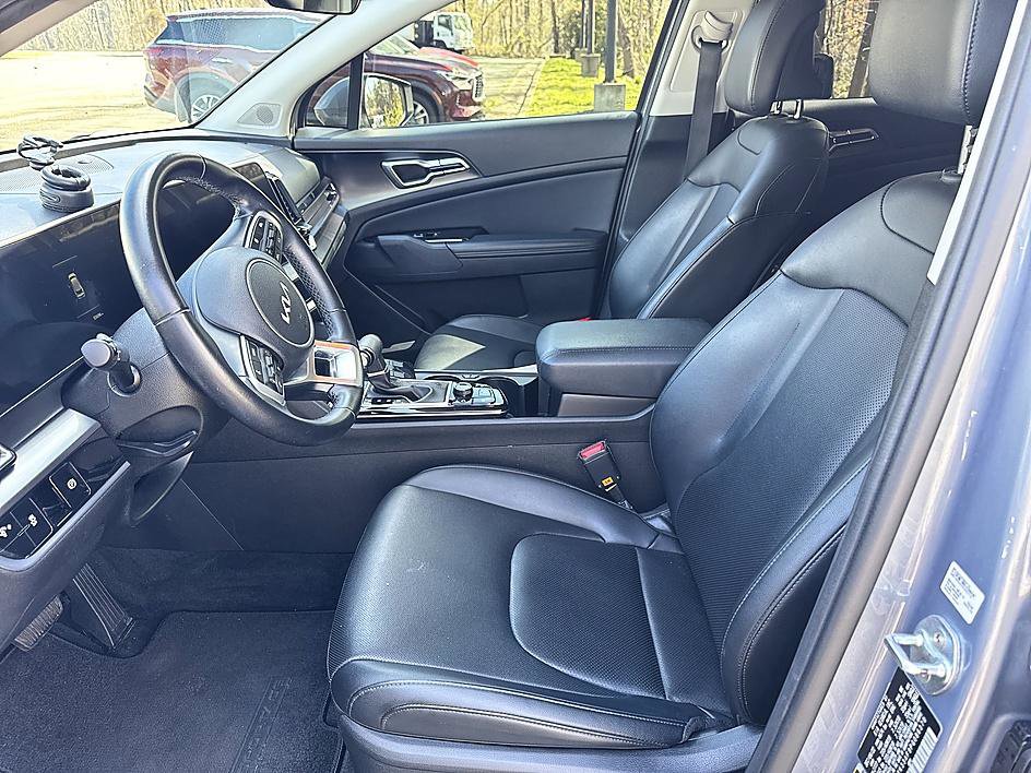 Used 2023 Kia Sportage EX image 15