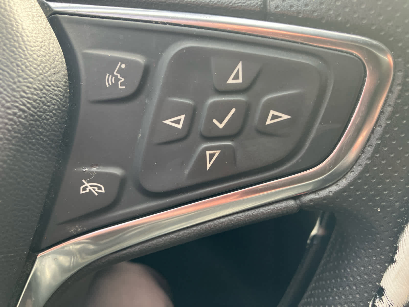 Used 2021 Chevrolet Malibu LT FWD image 19