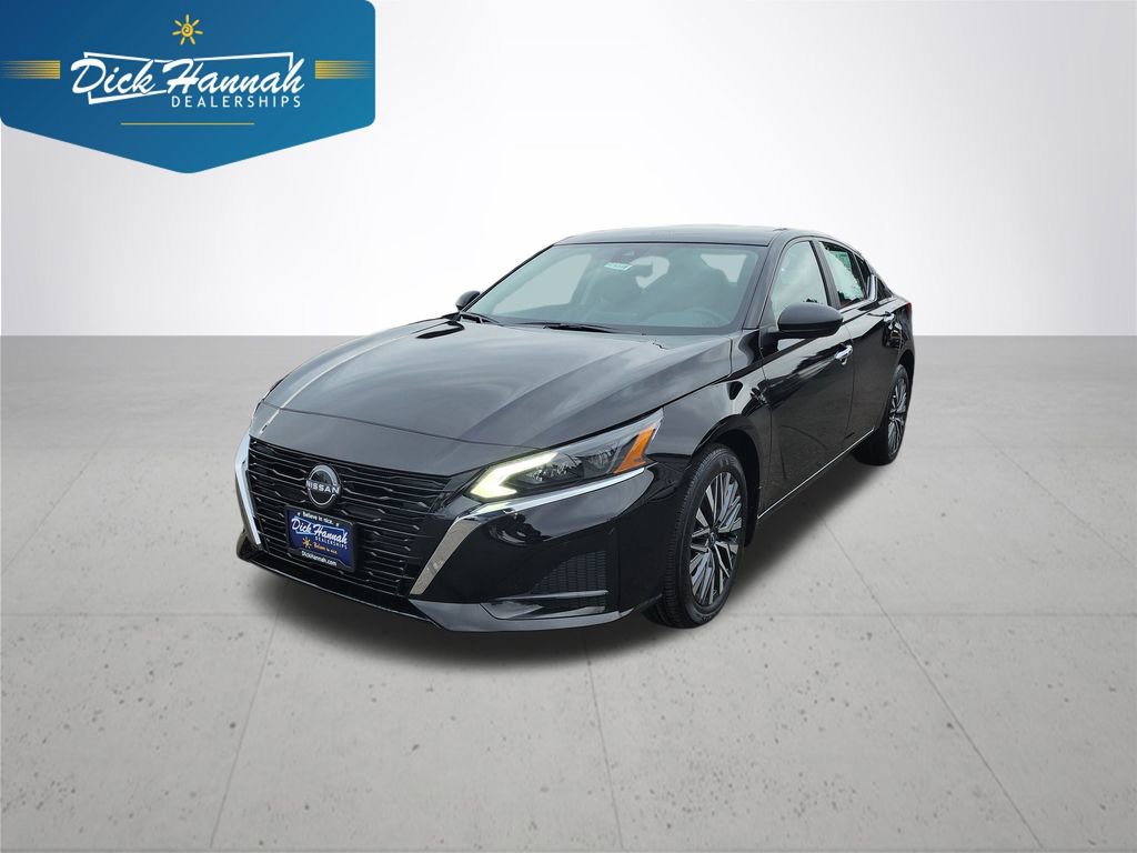 New 2025 Nissan Altima 2.5 SV image 1