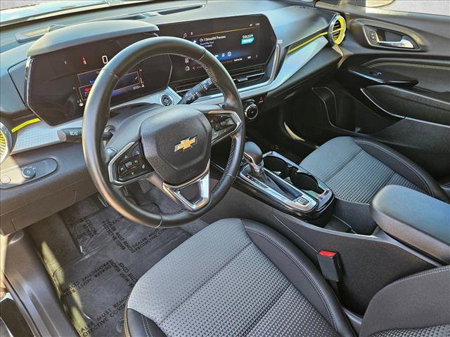 Used 2026 Chevrolet Trax LT w/ LT Convenience Package image 12