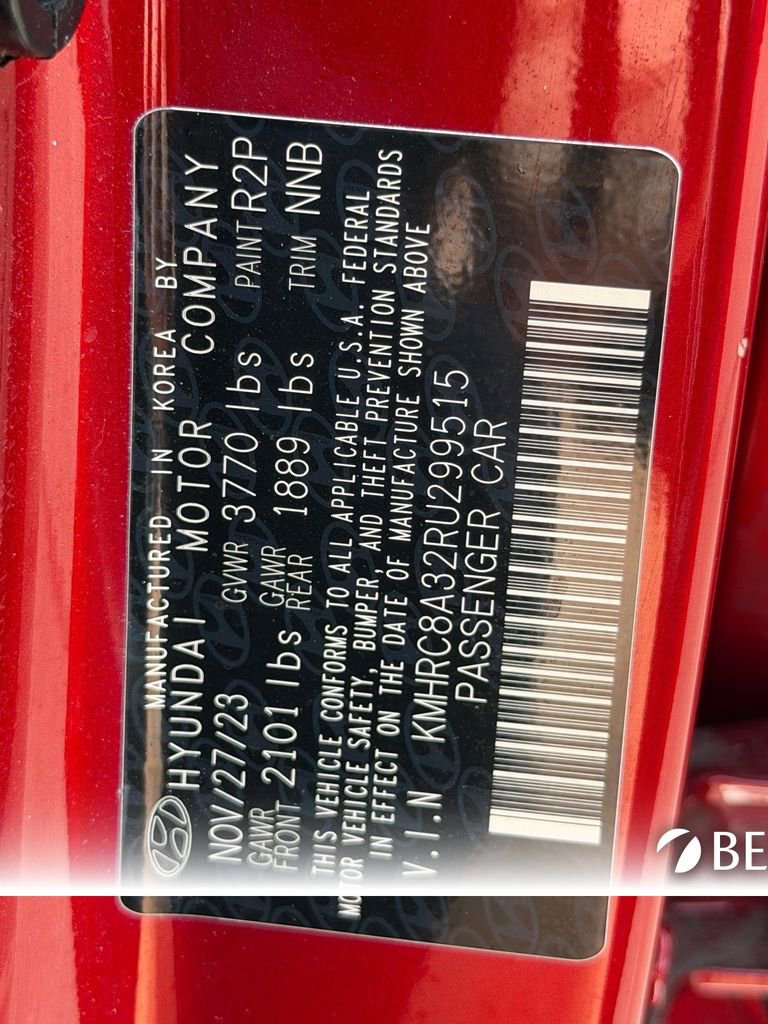 Used 2024 Hyundai Venue Limited image 31