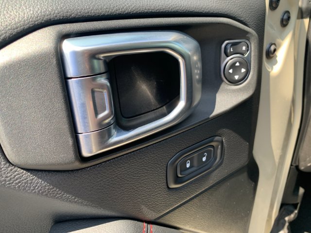 Used 2022 Jeep Gladiator Rubicon AWD/4WD image 12
