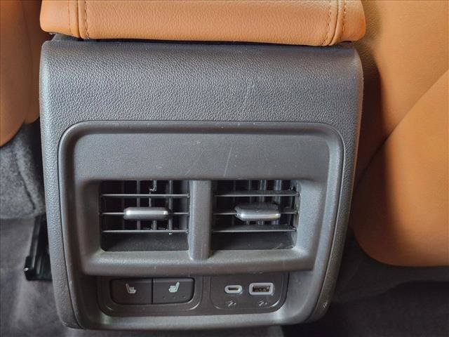 Used 2023 Cadillac XT4 Luxury w/ Driver Awareness Package FWD image 17