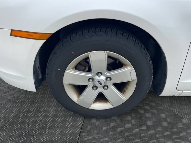Used 2009 Ford Fusion SE FWD image 9