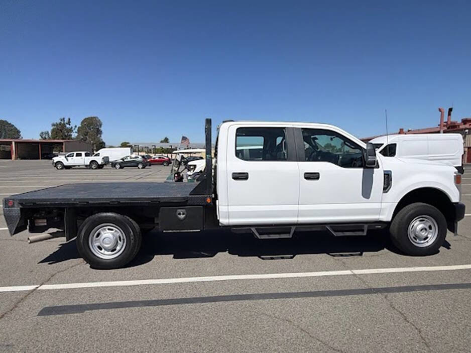 Used 2022 Ford F250 XL w/ Power Equipment Group image 8
