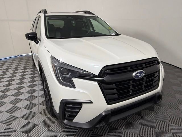 Used 2025 Subaru Ascent Onyx Edition w/ Onyx Package image 8