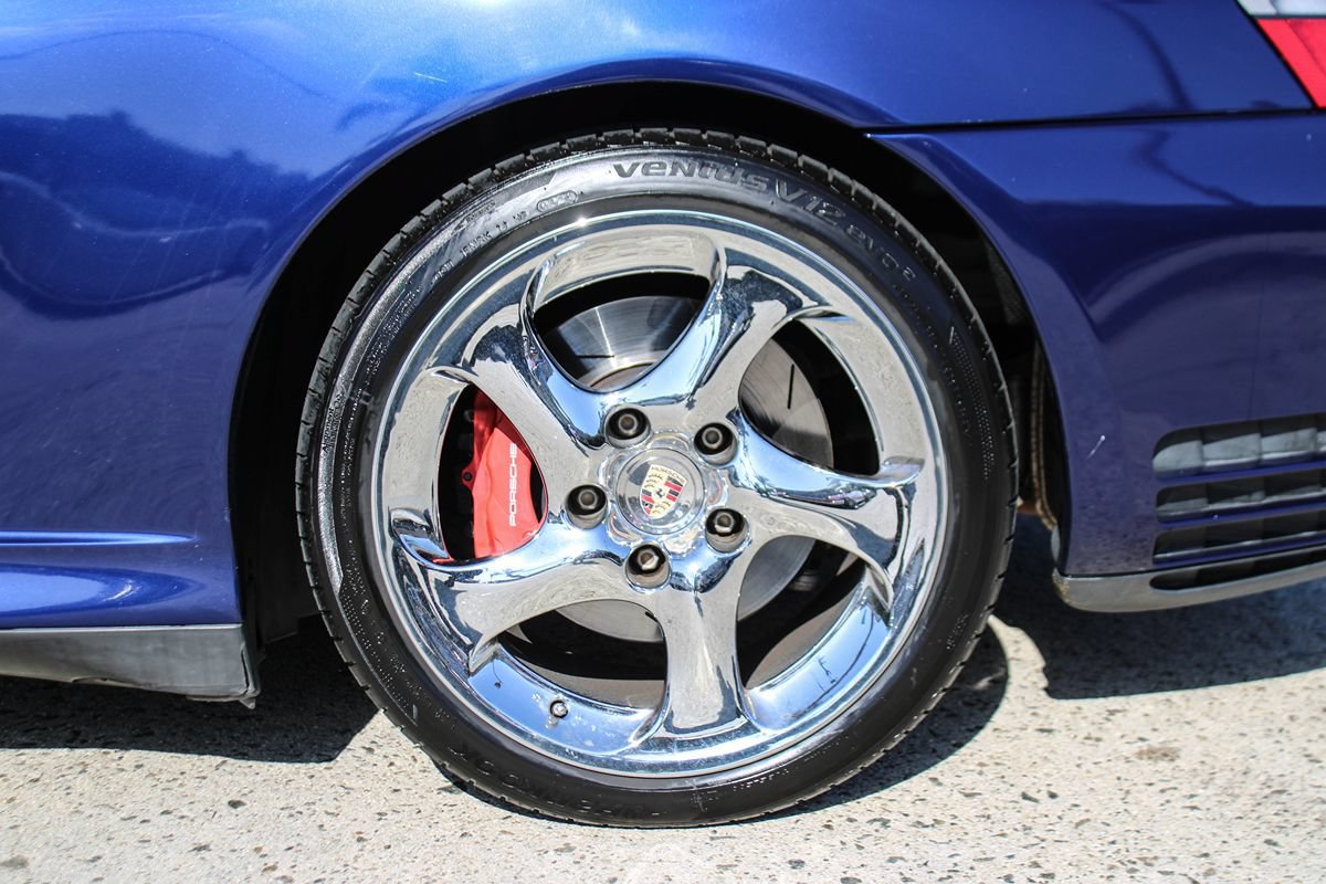 Used 2002 Porsche 911 Carrera 4S AWD/4WD image 28