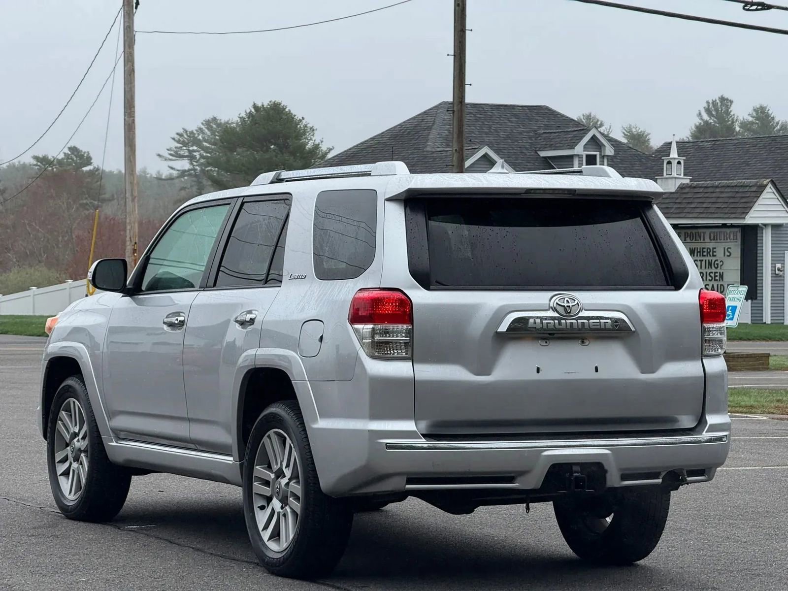 Used 2010 Toyota 4Runner Limited AWD/4WD image 8