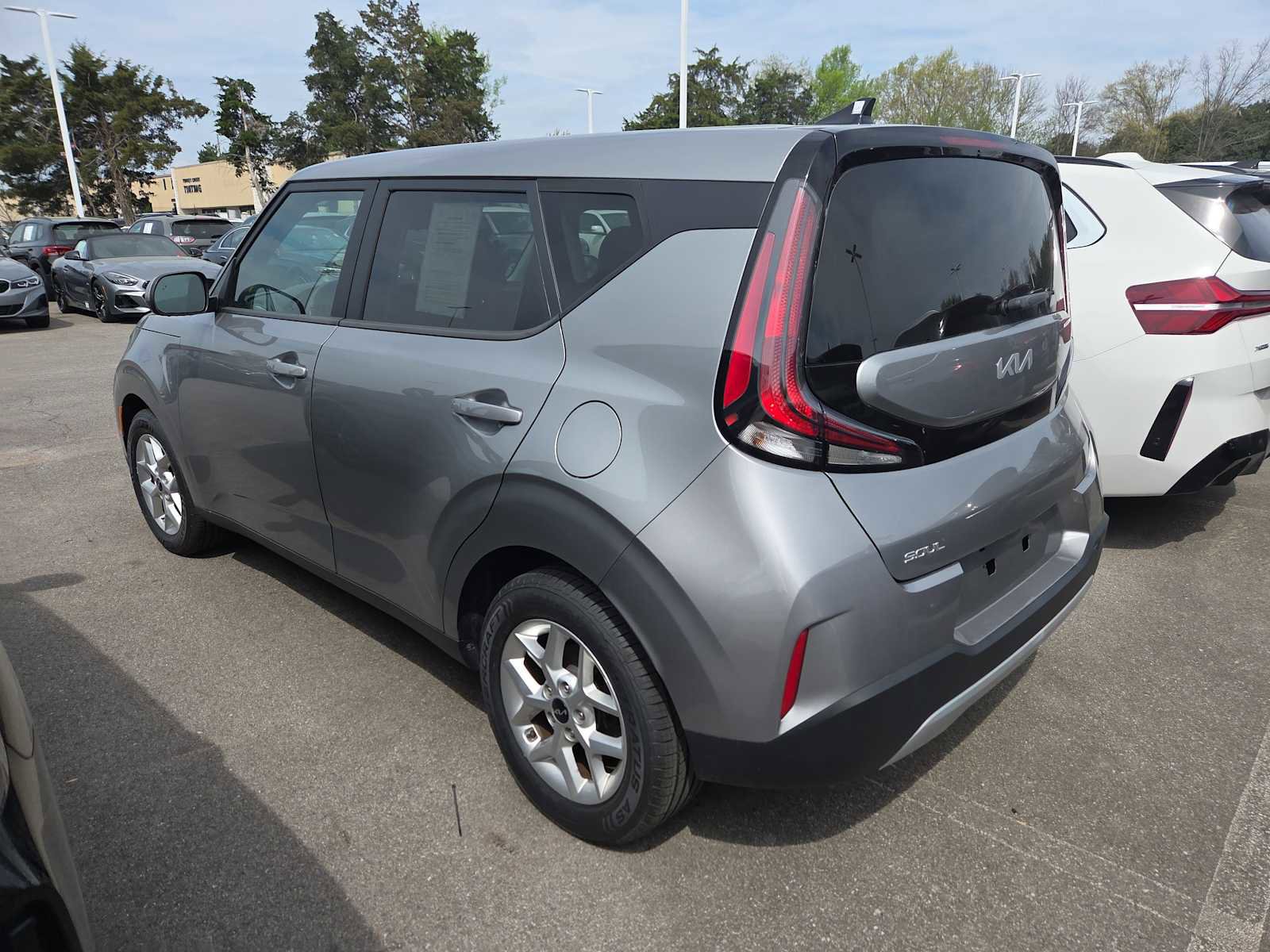 Used 2023 Kia Soul LX w/ LX Technology Package image 5