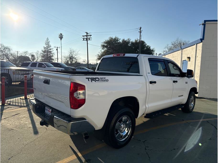 Used 2015 Toyota Tundra SR5 AWD/4WD image 6