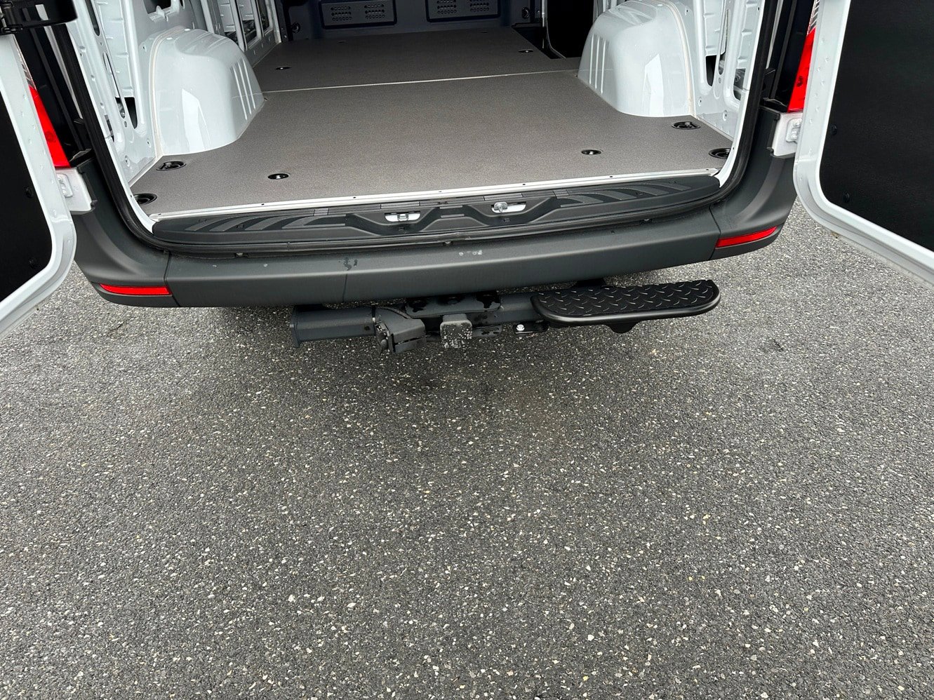 Used 2025 Mercedes-Benz Sprinter 2500 image 29