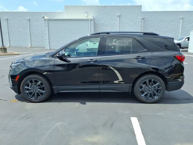 Used 2022 Chevrolet Equinox RS w/ LPO, Floor Liner Package AWD/4WD image 4