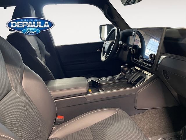 Used 2024 Lexus GX 550 image 19