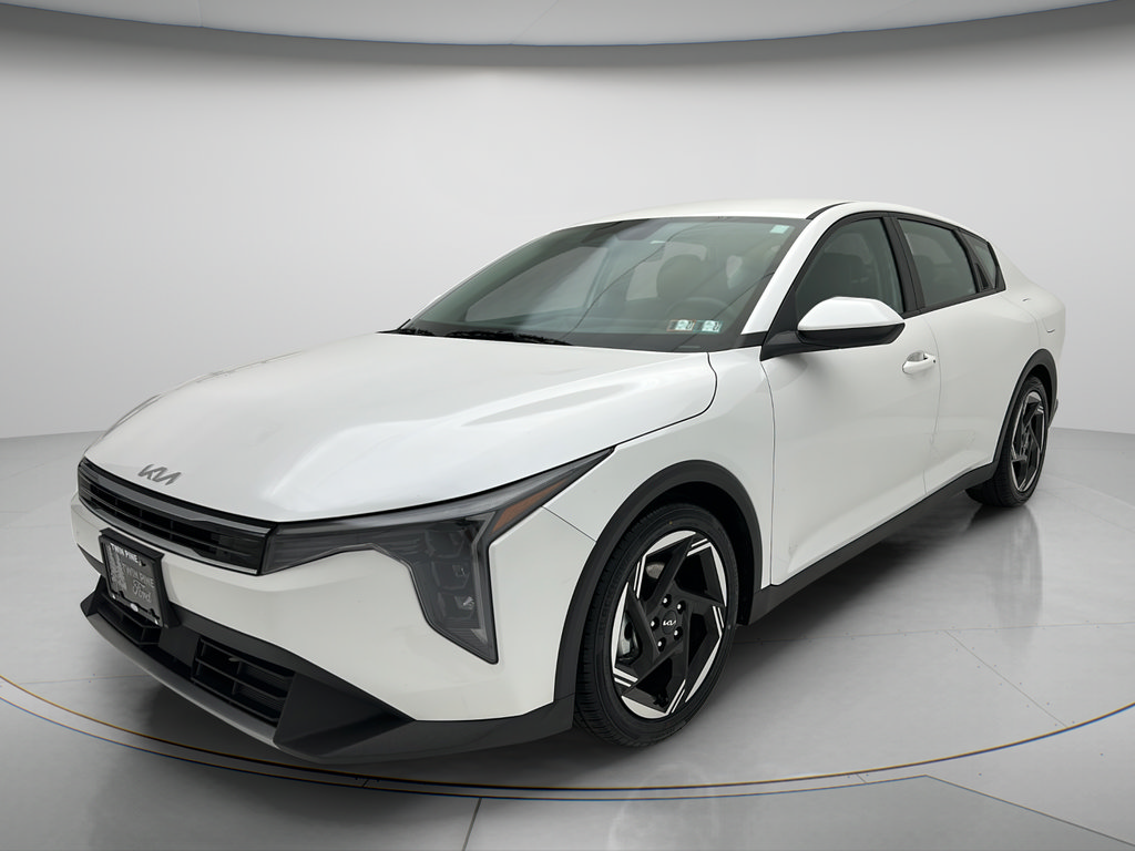 Used 2025 Kia K4 EX FWD image 3