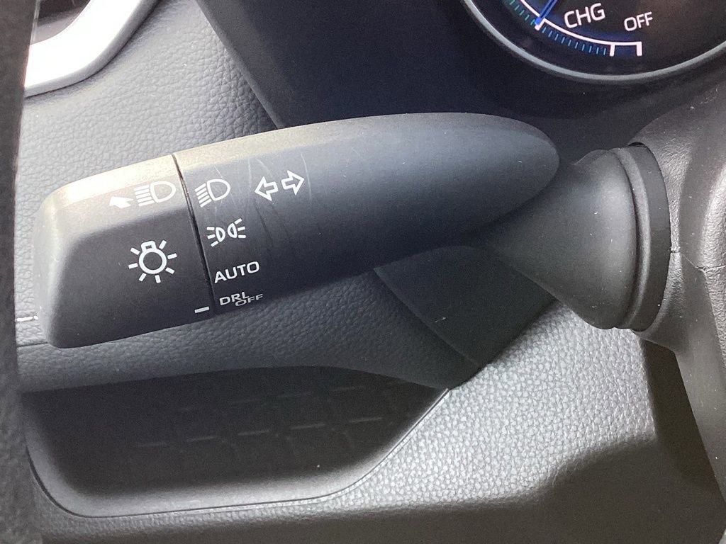 Used 2025 Toyota RAV4 XLE image 23