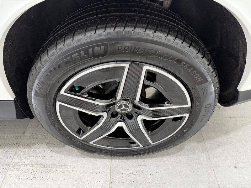 New 2025 Mercedes-Benz GLC 300 4MATIC image 5