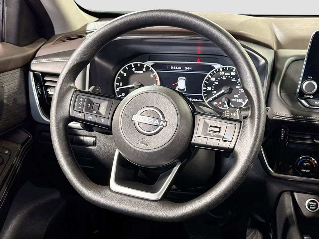 Used 2022 Nissan Rogue SV image 16