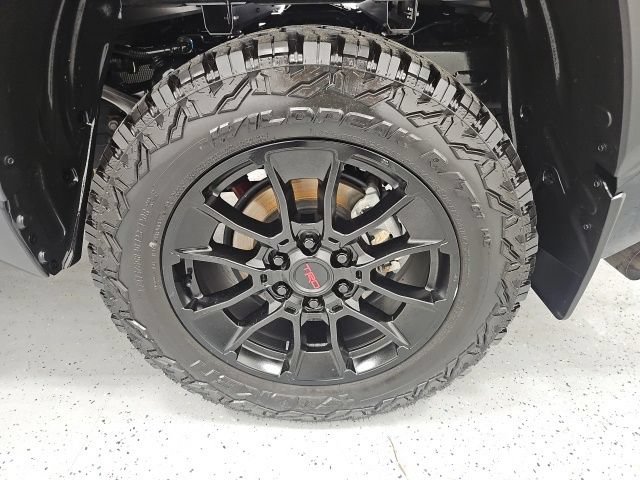 Used 2024 Toyota Tundra Limited w/ TRD Off-Road Package AWD/4WD image 10