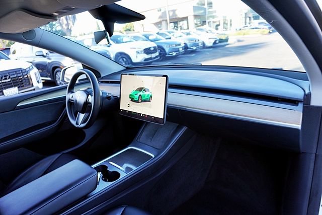 Used 2023 Tesla Model Y Long Range AWD/4WD image 11