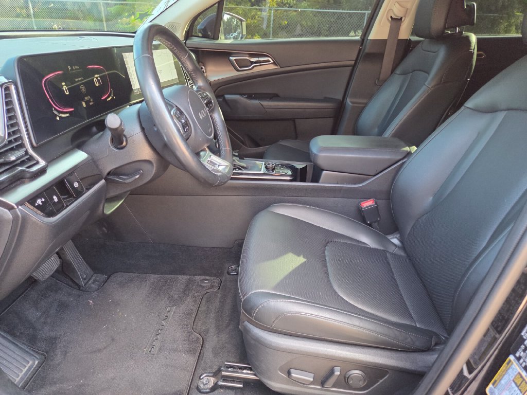 Used 2024 Kia Sportage EX FWD image 25