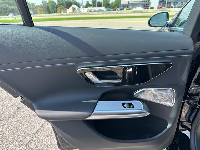 New 2027 Mercedes-Benz E 350 4MATIC Sedan image 17