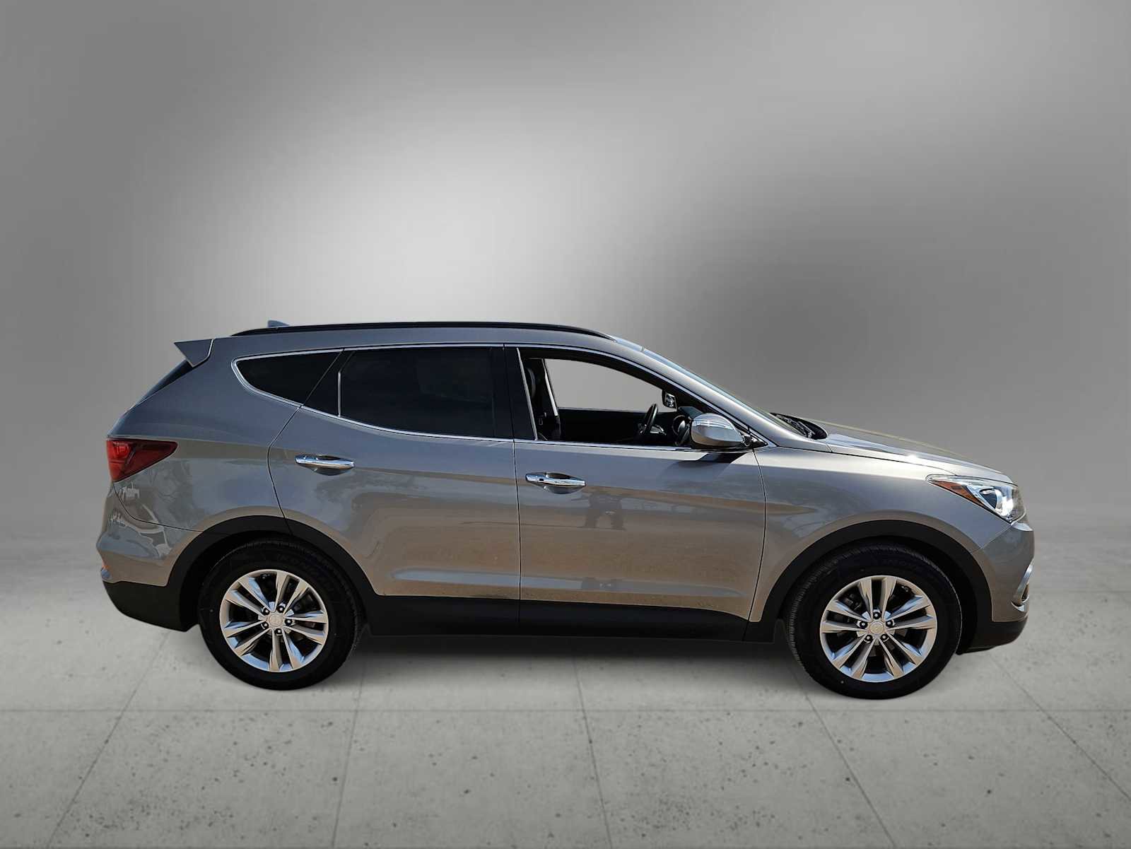 Used 2018 Hyundai Santa Fe Sport 2.0T w/ Cargo Package image 9