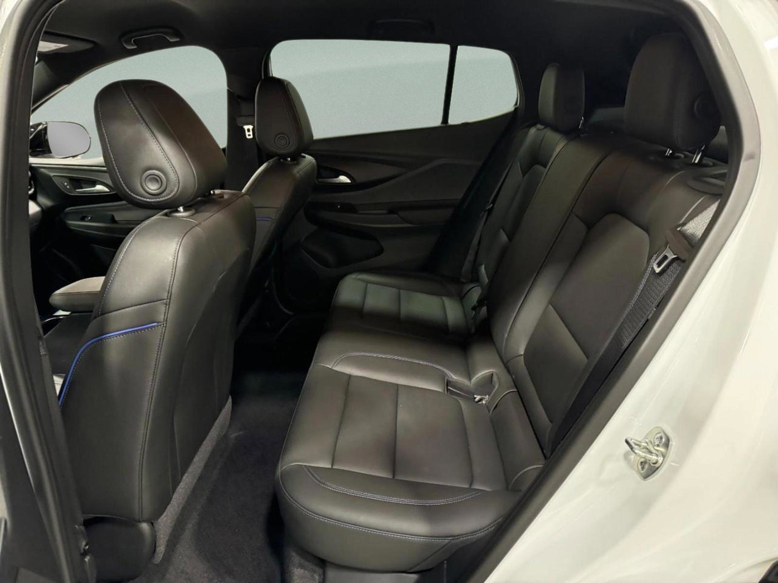 Used 2024 Buick Envista Sport Touring w/ Convenience I Package image 10