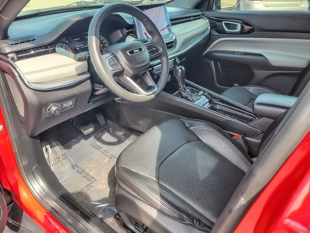 Used 2023 Jeep Compass Limited image 10