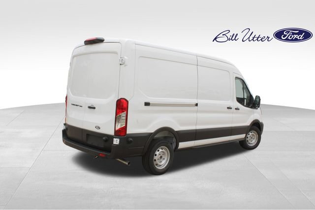 New 2026 Ford Transit 250 148 Medium Roof w/ Load Area Protection Package RWD image 3