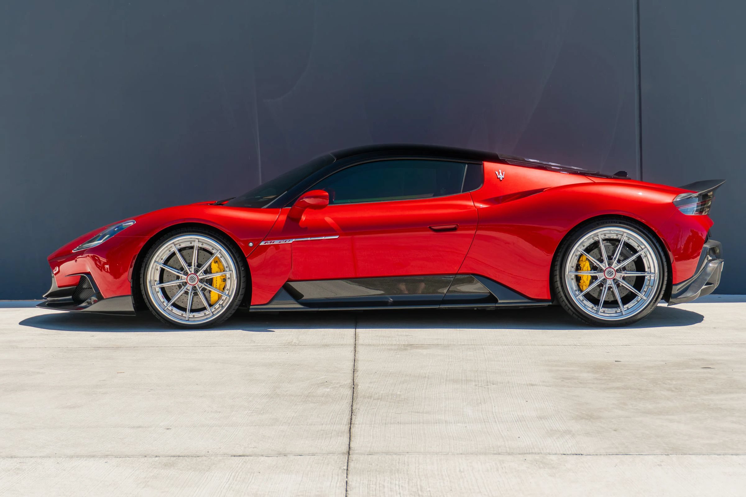 Used 2022 Maserati MC20 Coupe RWD image 2