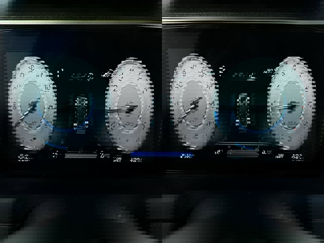 Used 2023 Hyundai Tucson Limited w/ Cargo Package image 17