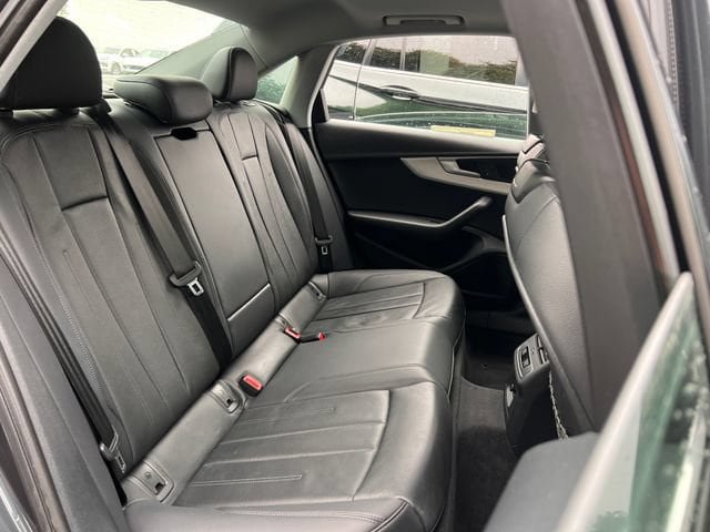 Used 2018 Audi A4 2.0T Ultra Premium Plus w/ Premium Plus Package FWD image 31