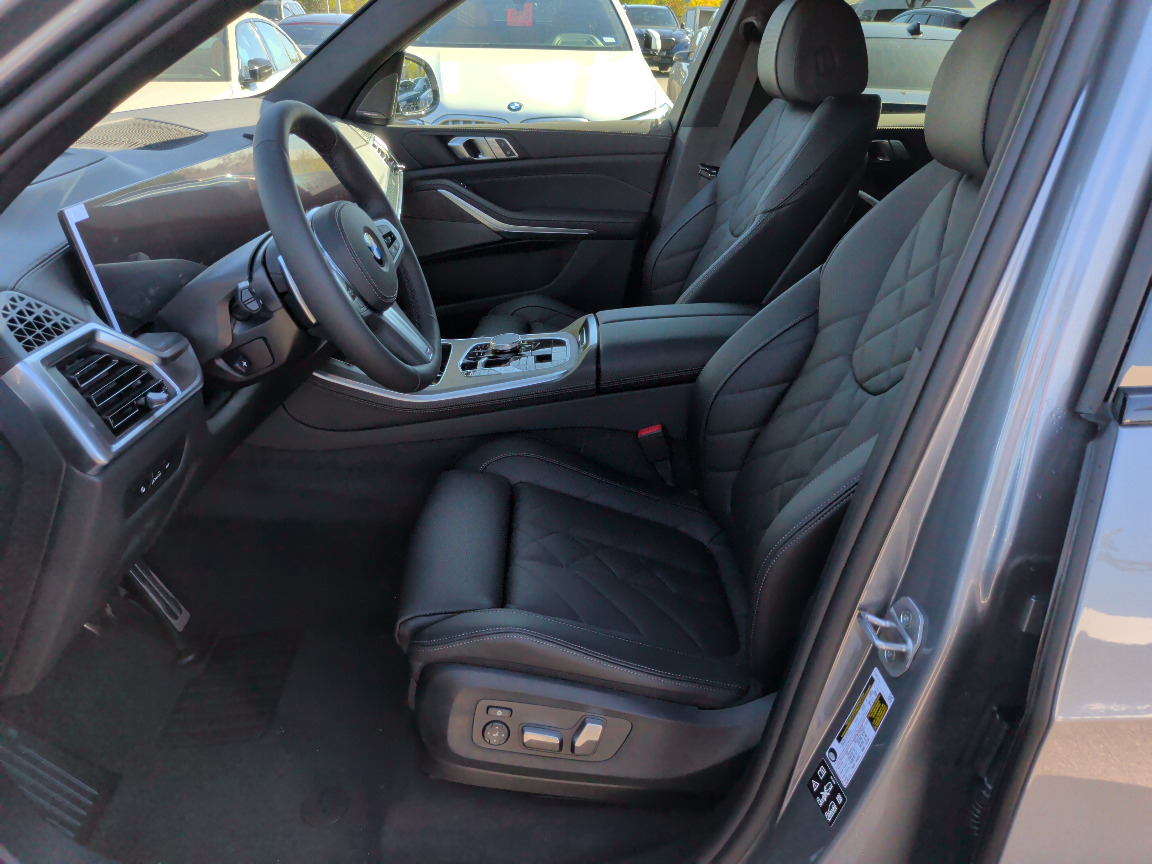 Used 2026 BMW X5 xDrive40i w/ M Sport Package AWD/4WD image 35