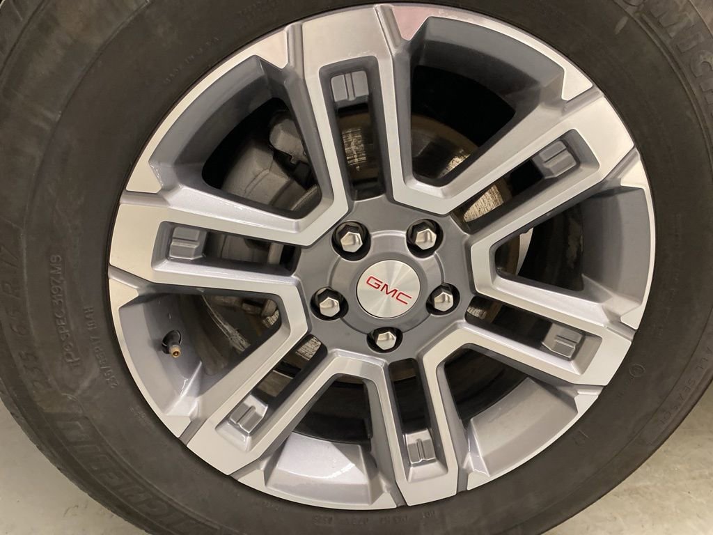 Used 2025 GMC Terrain Elevation image 27