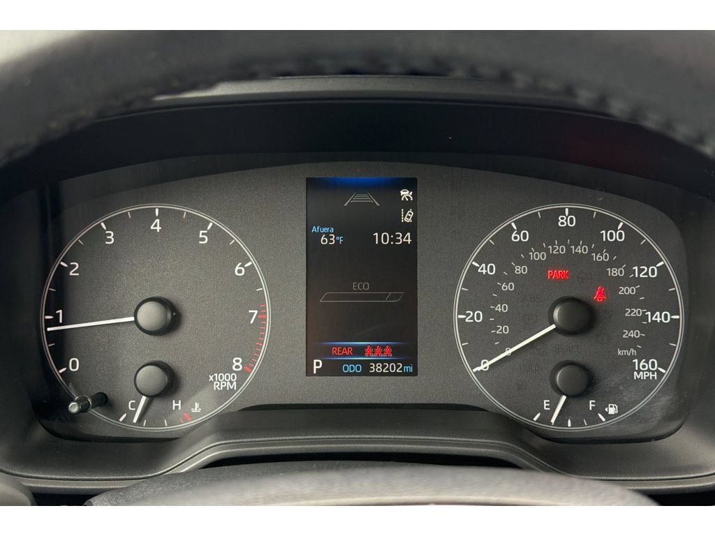 Used 2023 Toyota Corolla Cross LE w/ Moonroof Package AWD/4WD image 27