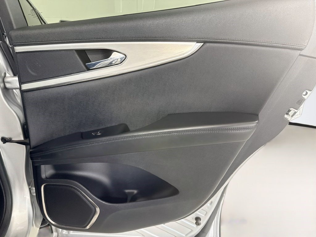 Used 2019 Lincoln Nautilus FWD image 27