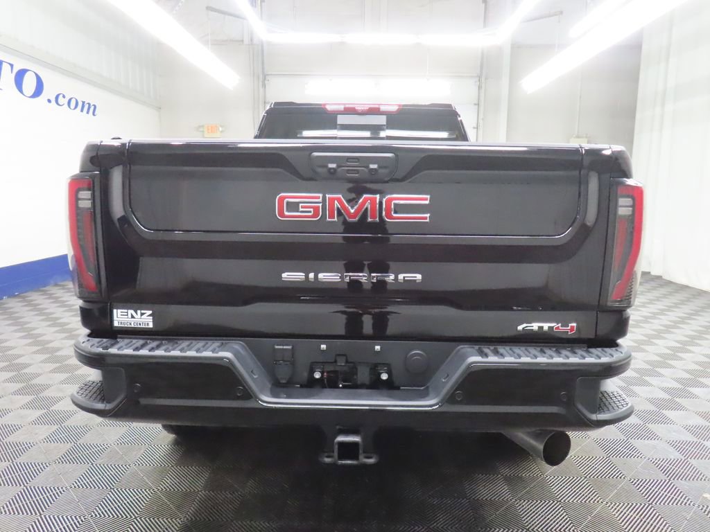 Used 2025 GMC Sierra 2500 AT4 image 34