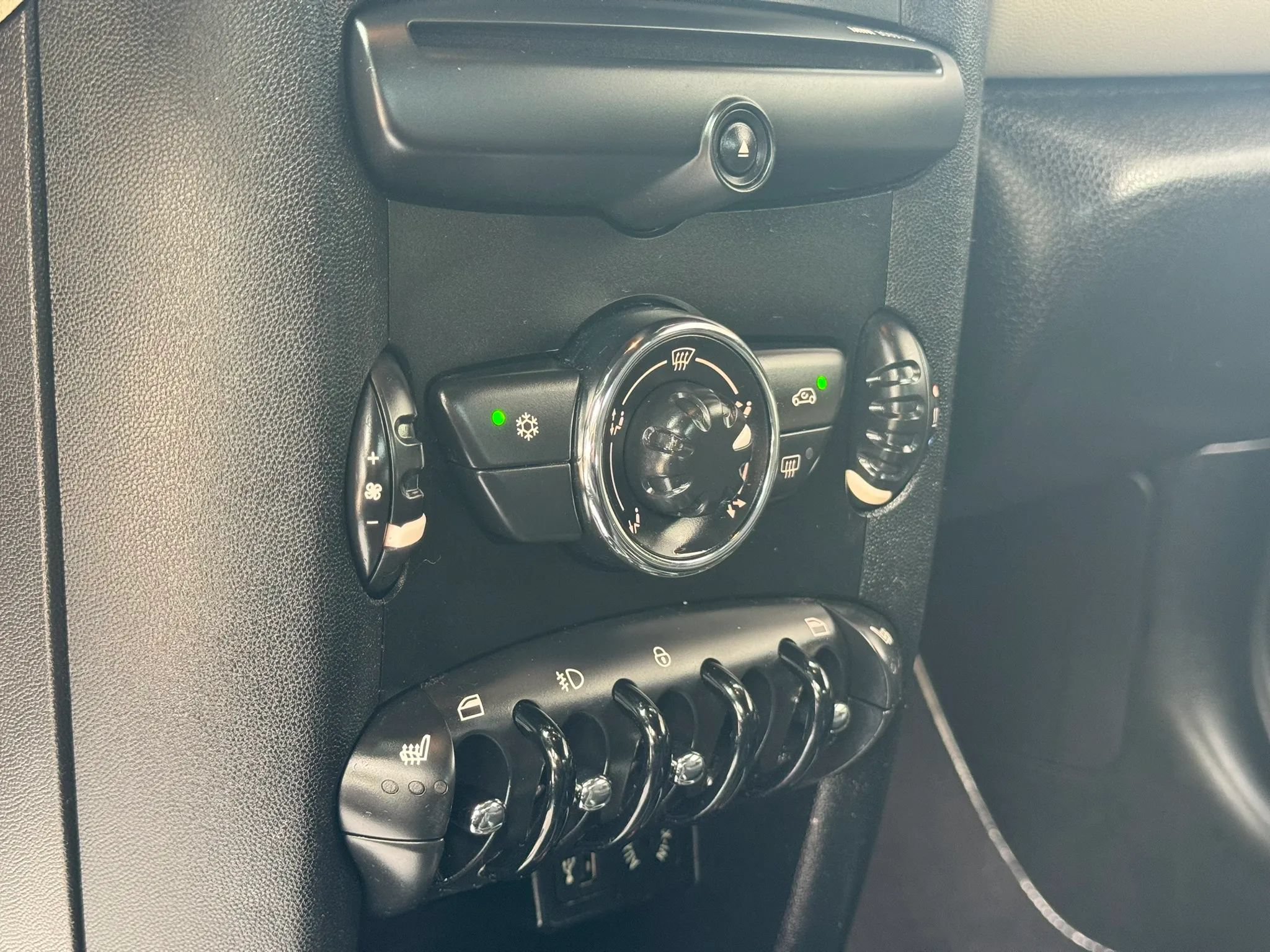 Used 2012 MINI Cooper Coupe S FWD image 19