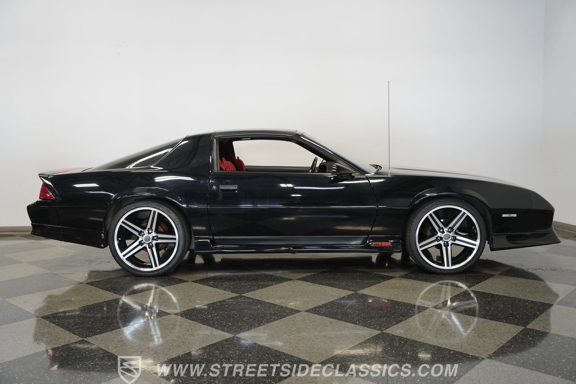 Used 1992 Chevrolet Camaro RS image 18