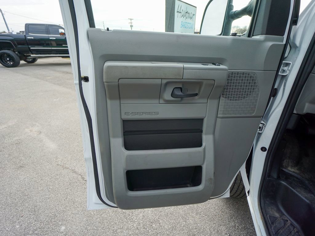 Used 2019 Ford E-350 and Econoline 350 Super Duty w/ Power Windows & Locks Group image 14