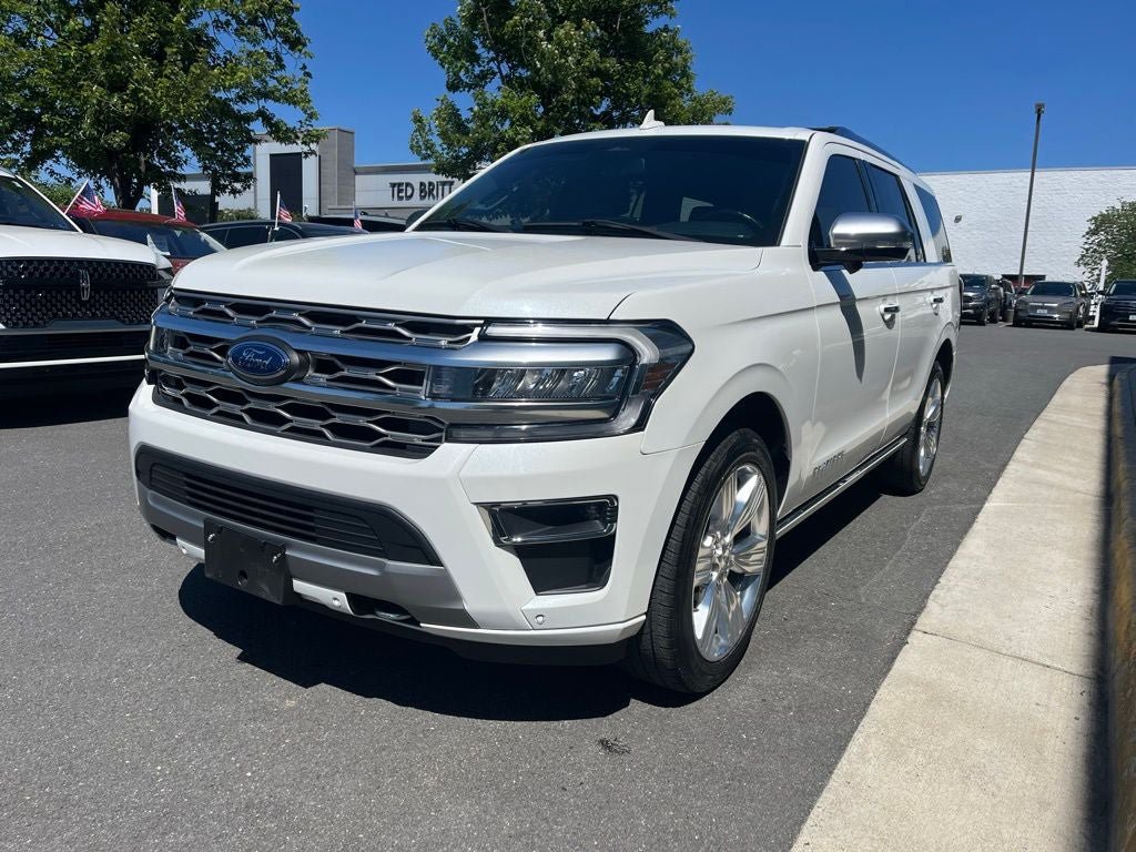 Certified 2023 Ford Expedition Platinum AWD/4WD image 3