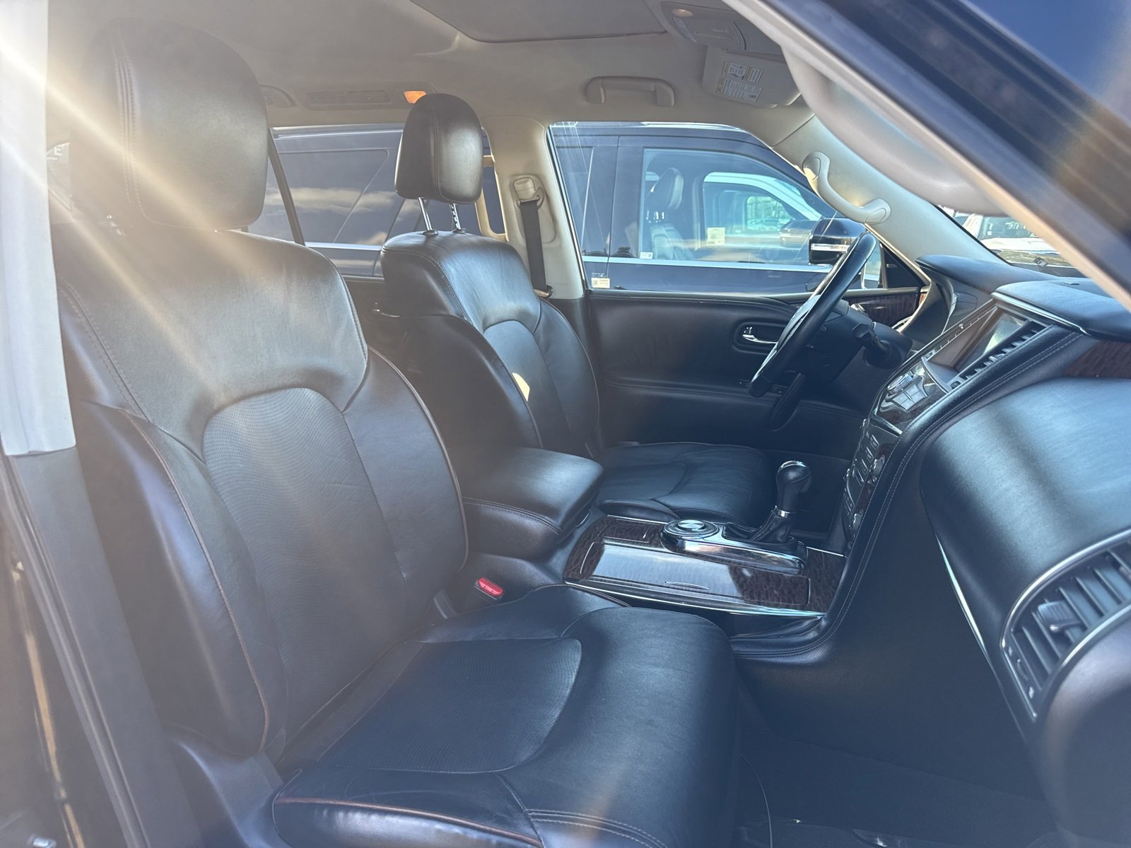 Used 2019 Nissan Armada SL w/ Premium Package image 16