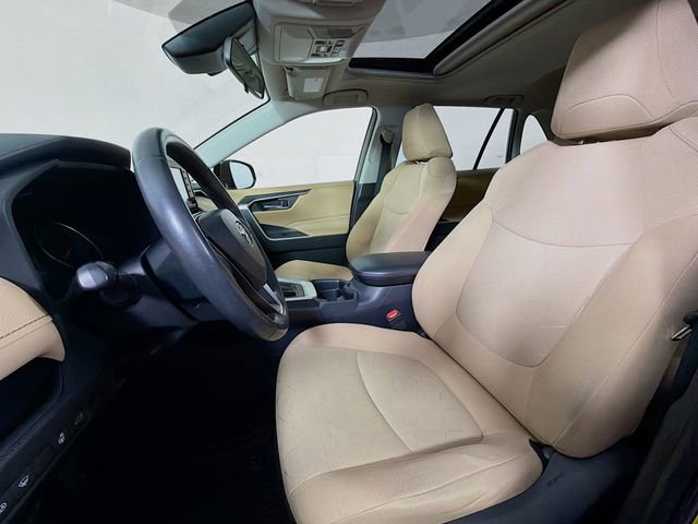 Used 2020 Toyota RAV4 XLE w/ Convenience Package AWD/4WD image 22
